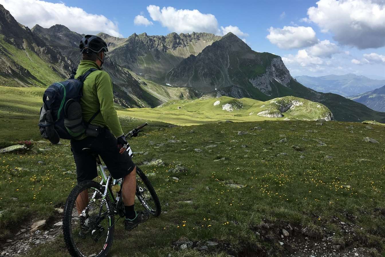 bike in canadian mountains